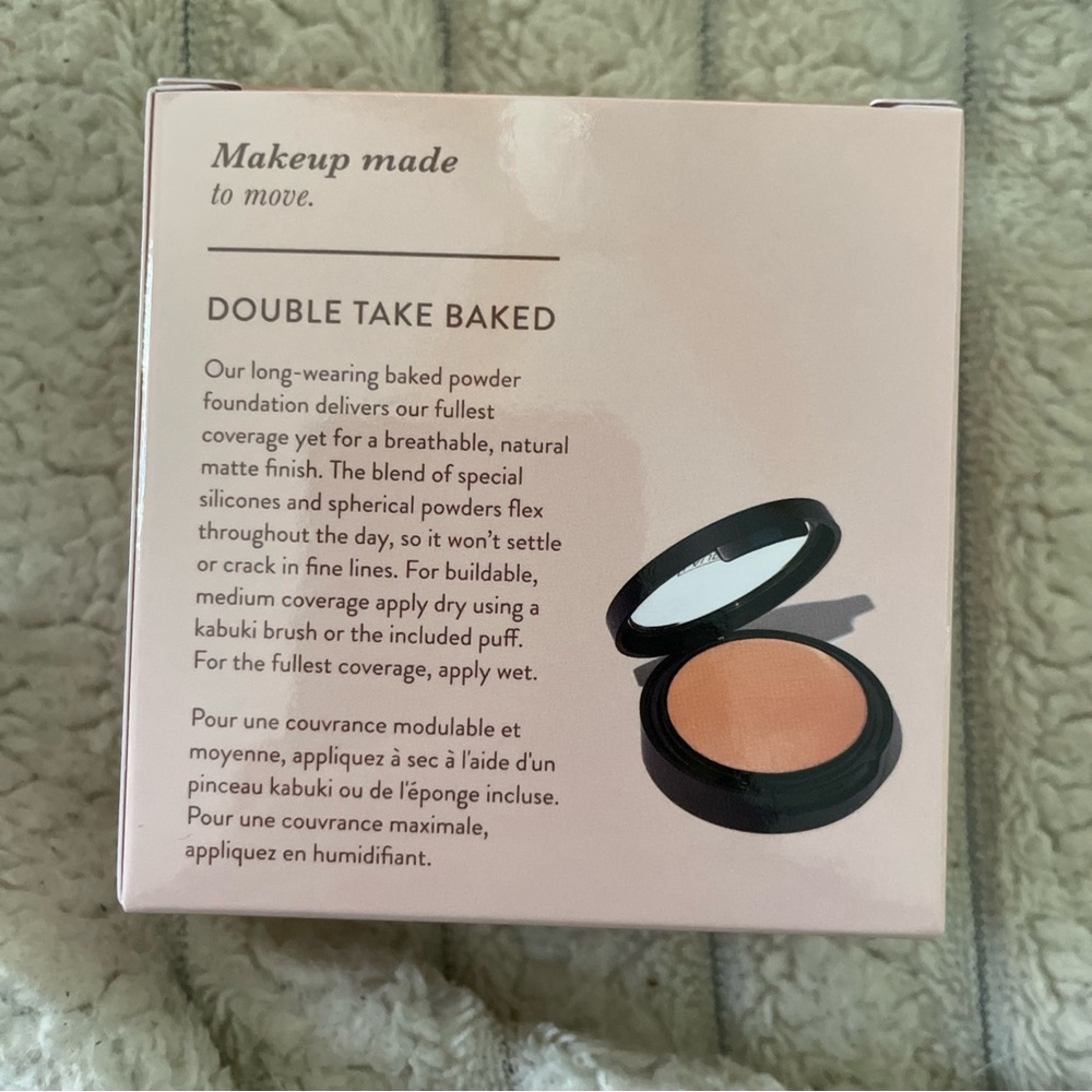 Laura Geller Double Take Baked Foundation - Peach Powder - Picture 2 of 3